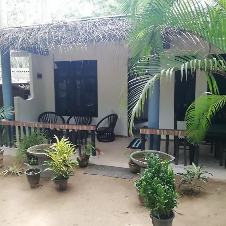 Sea Breeze Garden Hotel Tangalle Exterior photo